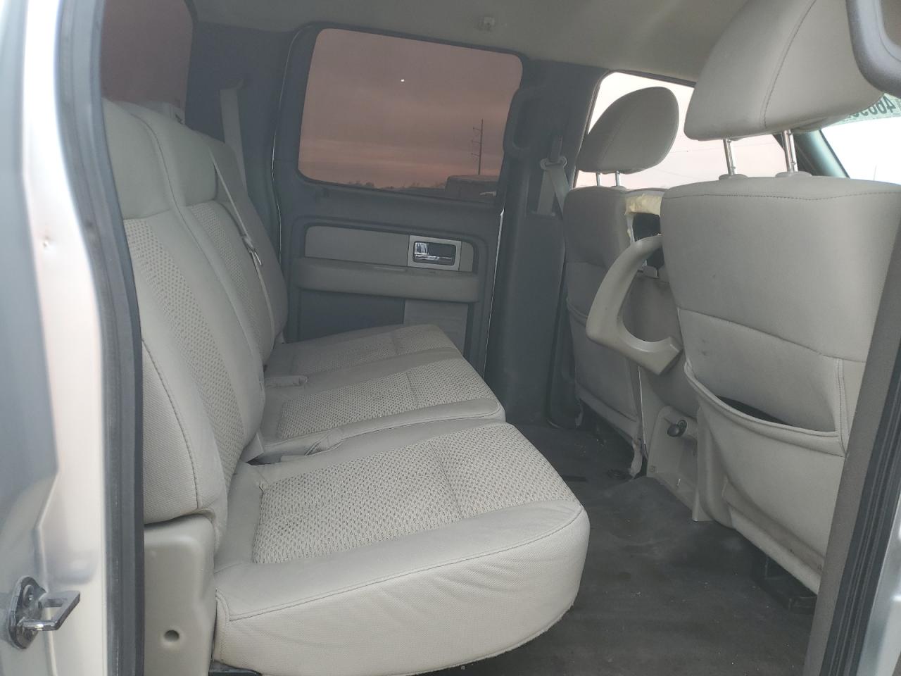 2010 Ford F-150 - Image 10