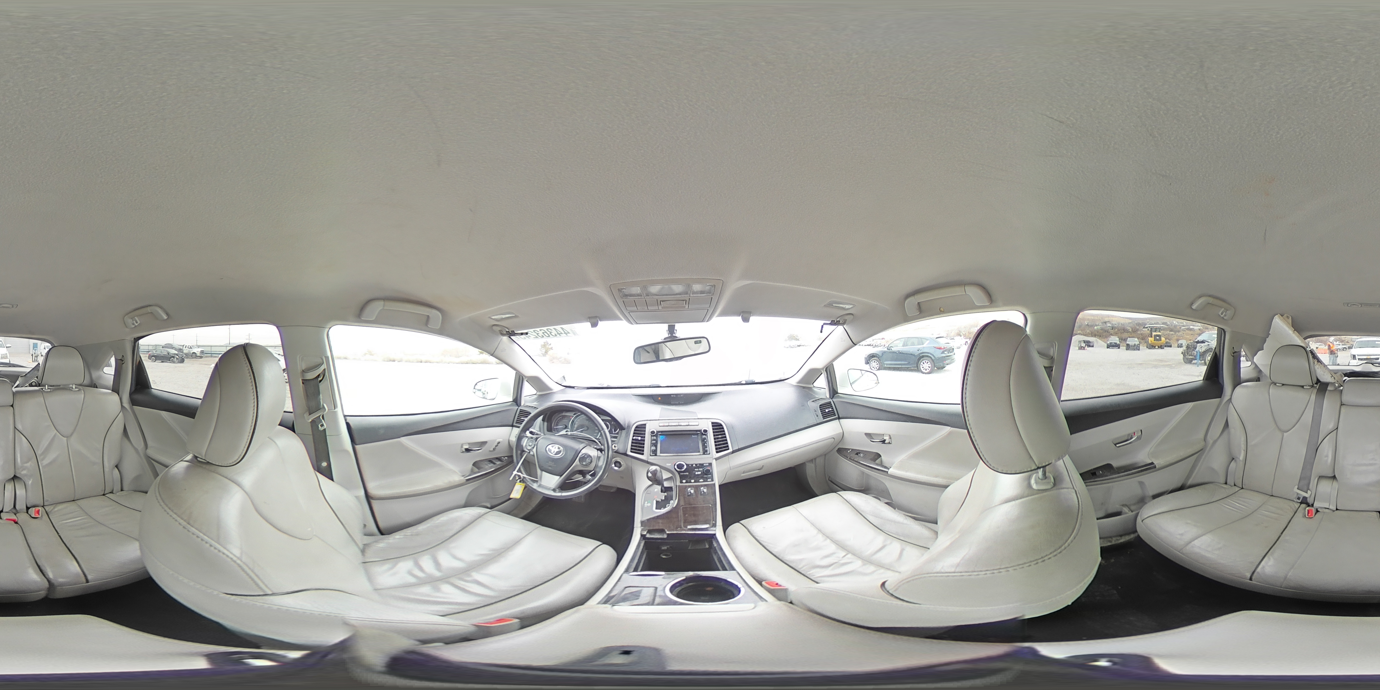 2013 Toyota Venza - Image 14