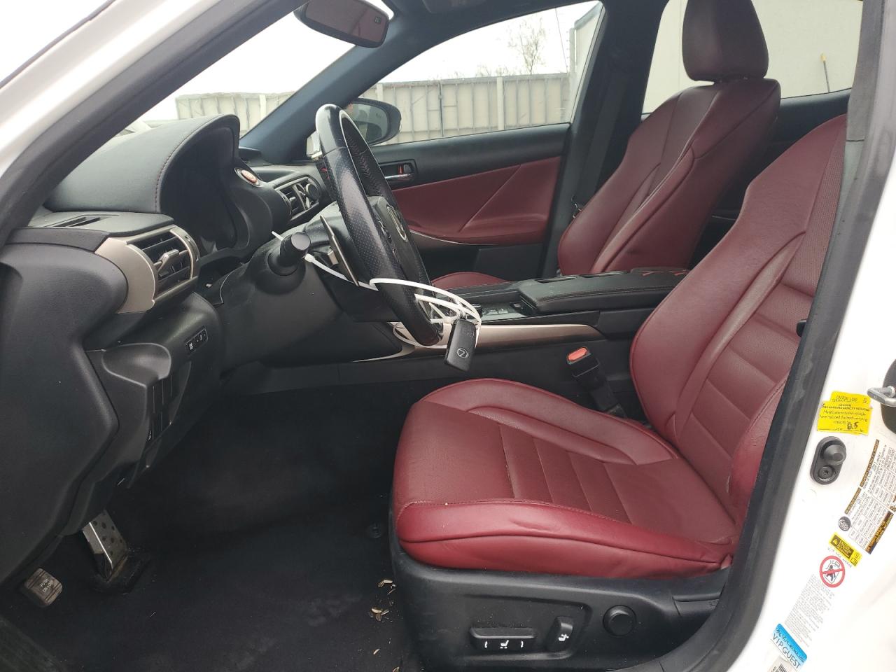 2014 Lexus IS - Image 7
