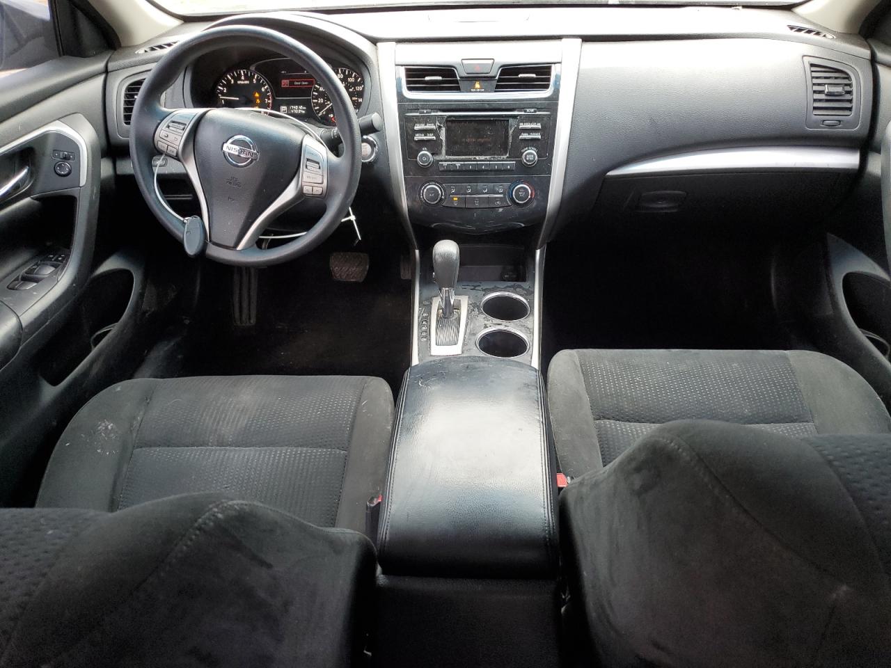 2015 Nissan Altima - Image 8