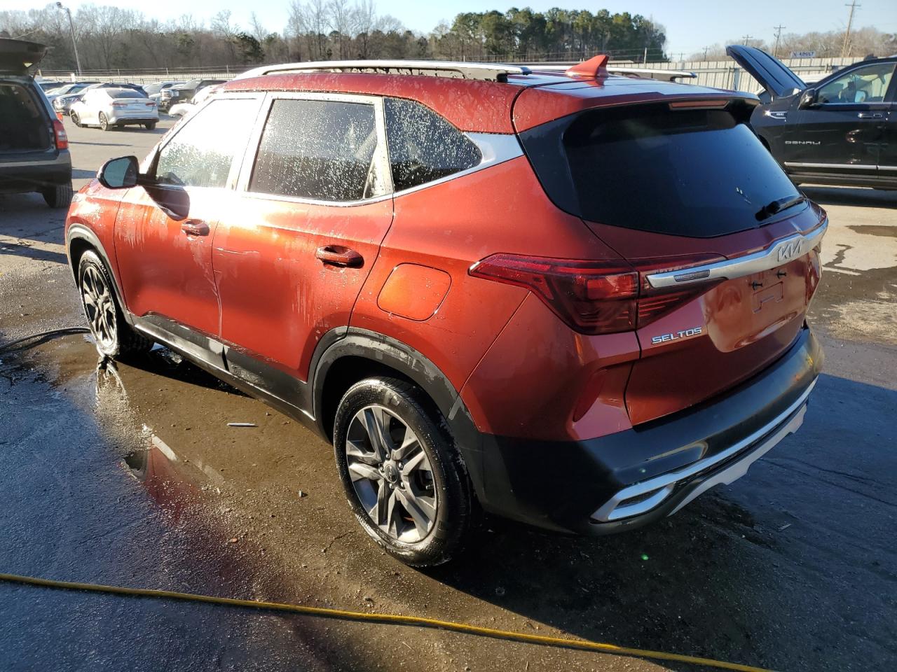 2022 Kia Seltos - Image 2