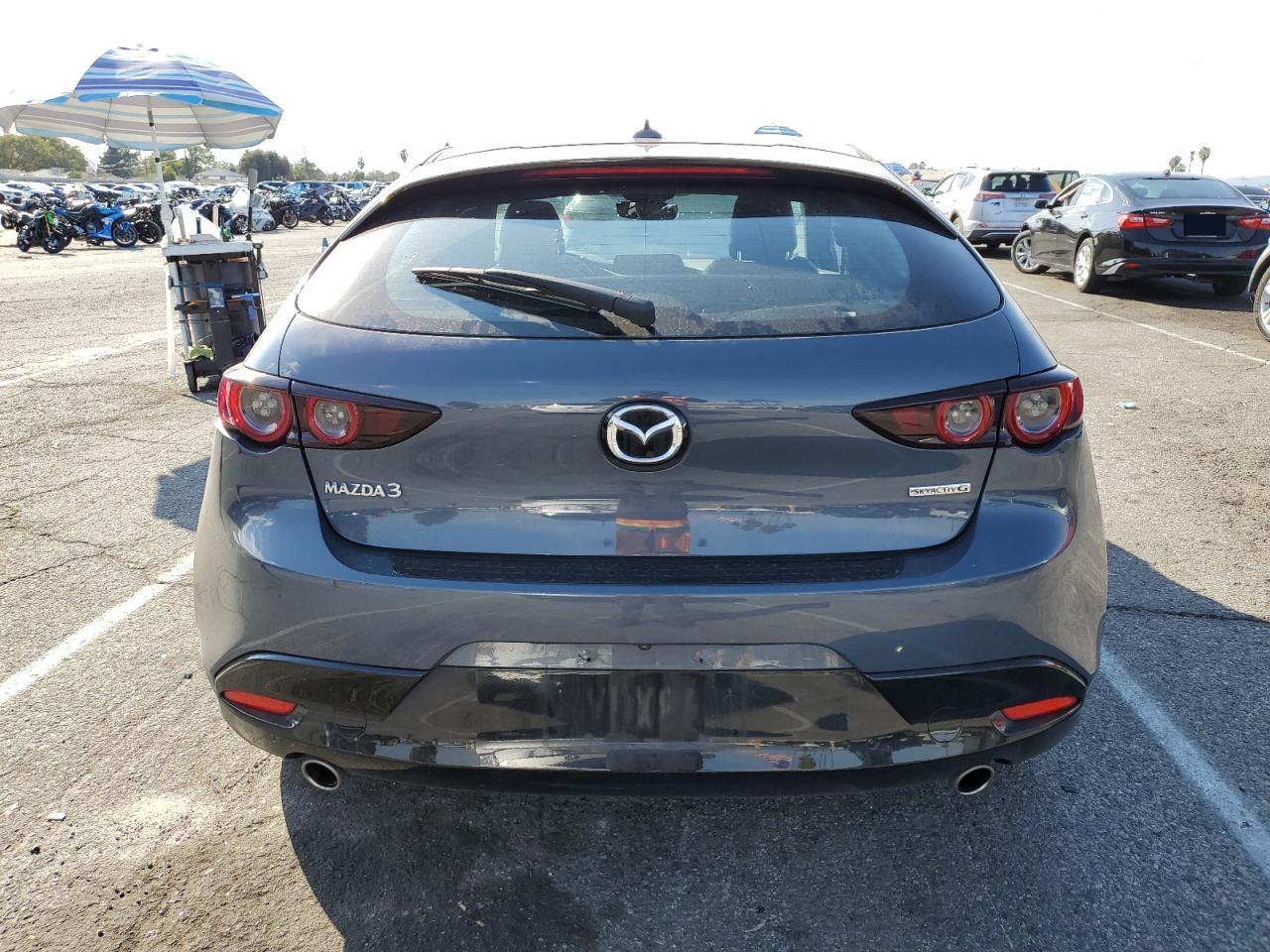 2021 Mazda 3 - Image 6