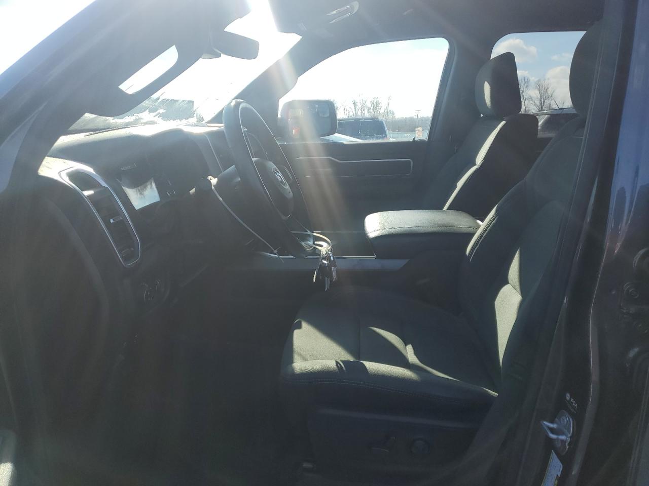 2022 RAM 1500 - Image 7