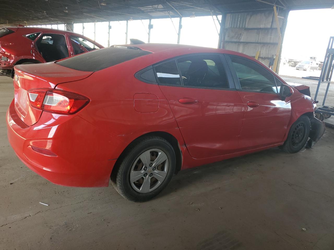 2018 Chevrolet Cruze - Image 3