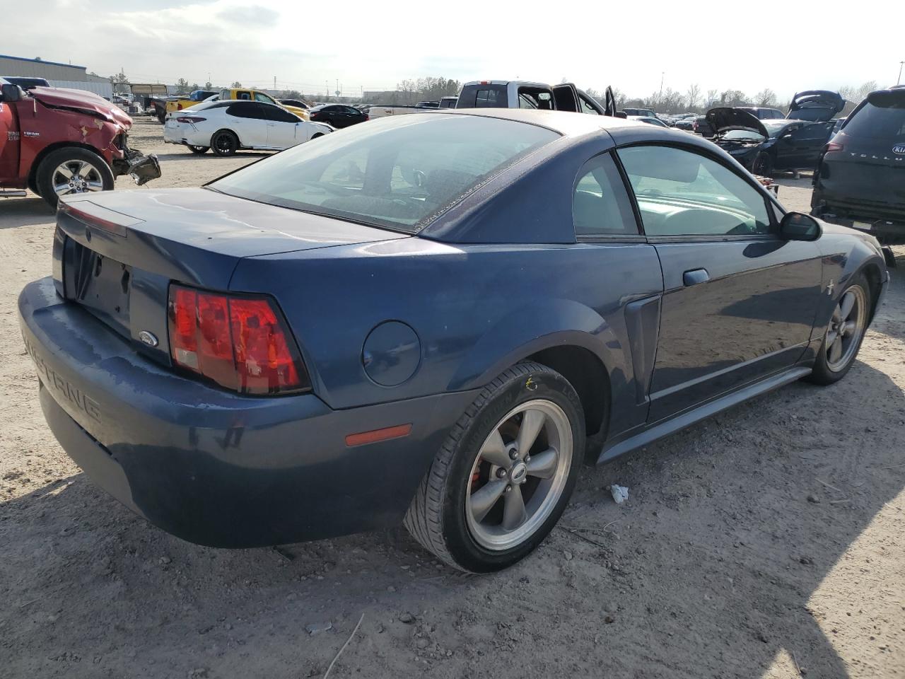 2003 Ford Mustang - Image 3