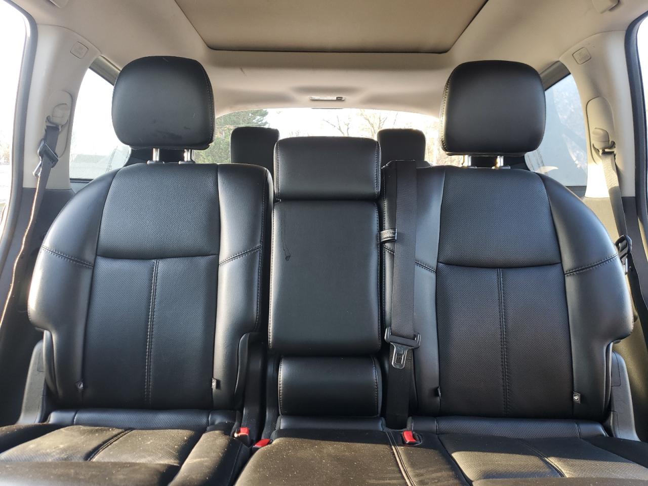 2015 Nissan Pathfinder - Image 10