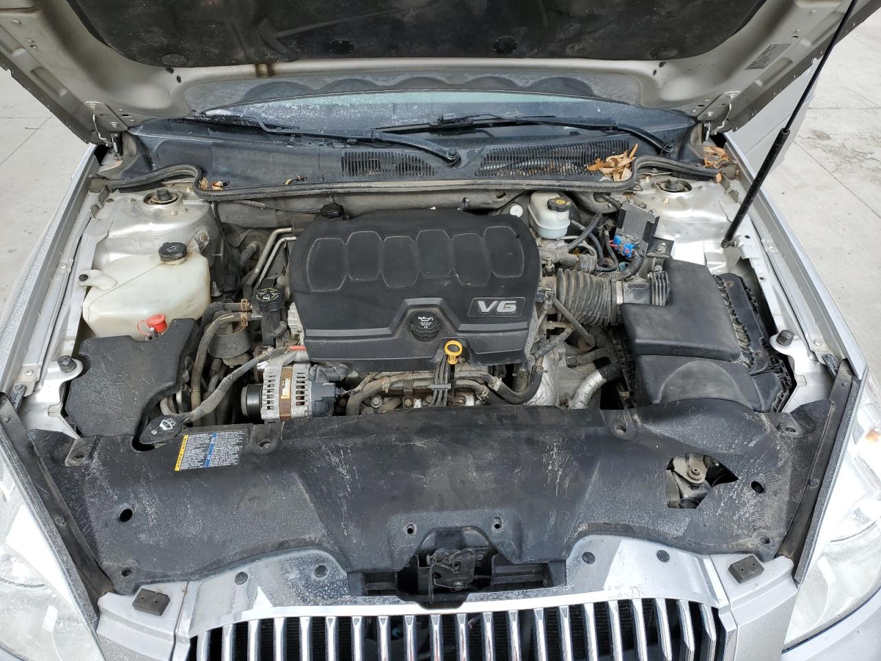 2010 Buick Lucerne - Image 11