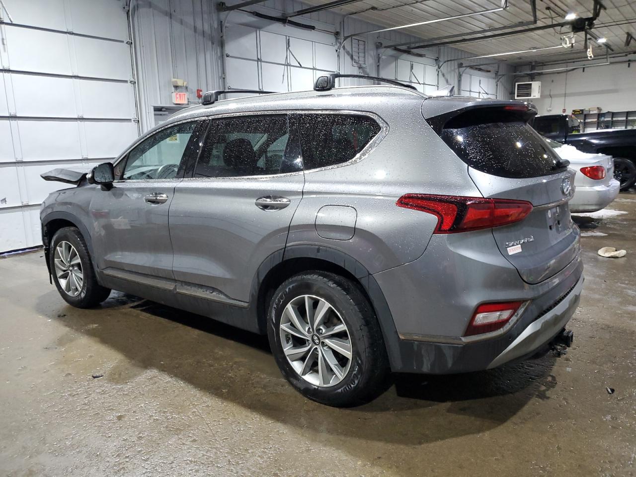 2020 Hyundai Santa Fe - Image 2