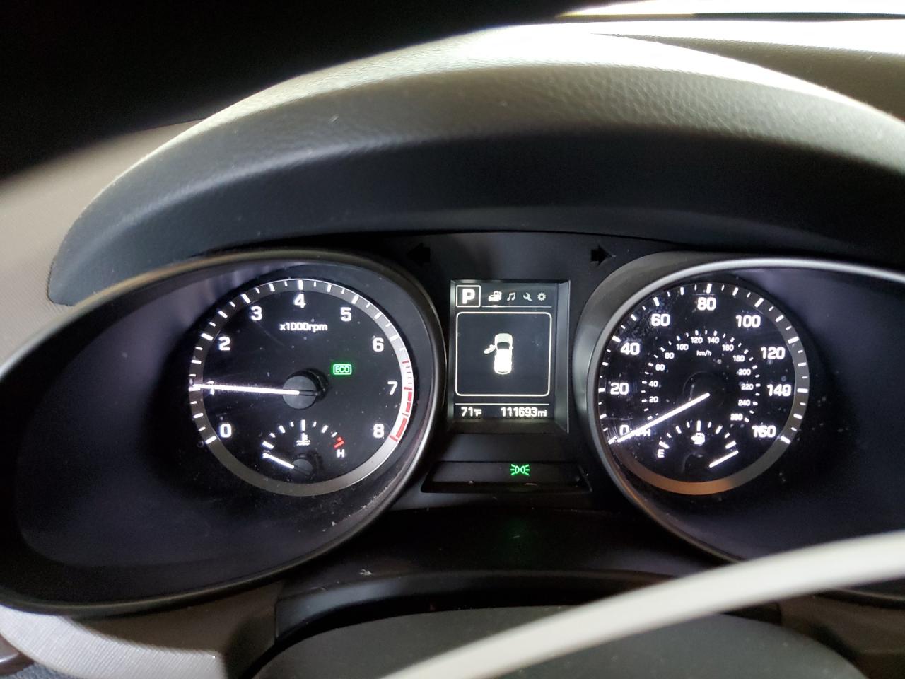 2017 Hyundai Santa Fe - Image 9