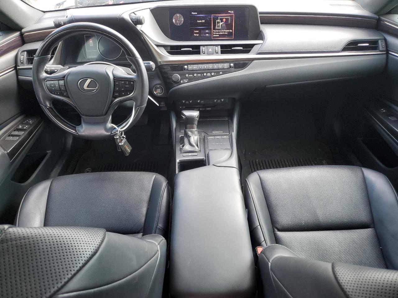 2019 Lexus ES - Image 8