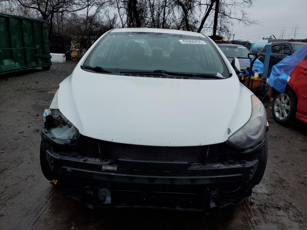 2012 Hyundai Elantra - Image 5