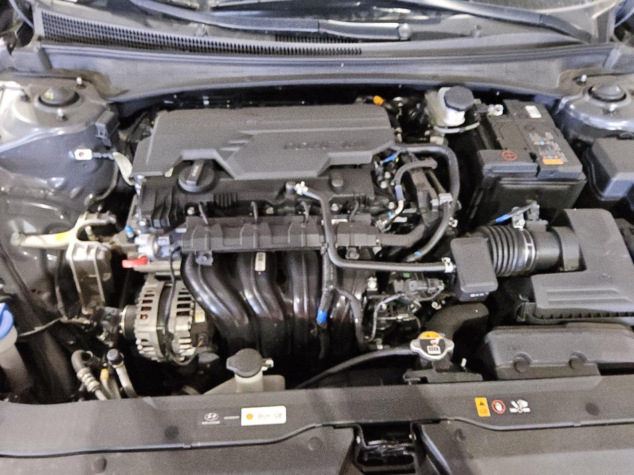 2024 Hyundai Elantra - Image 11