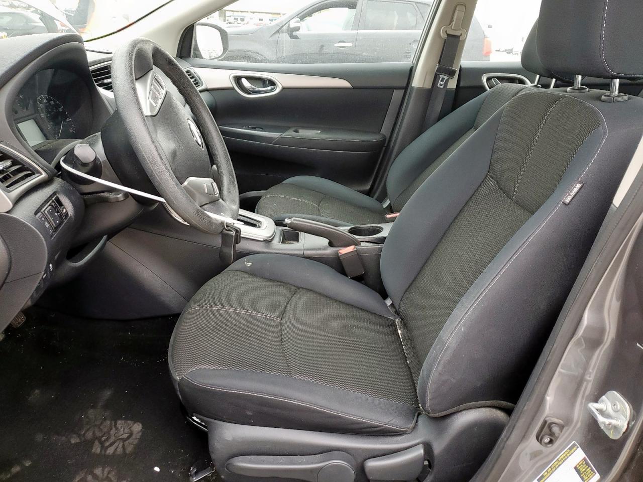 2015 Nissan Sentra - Image 7