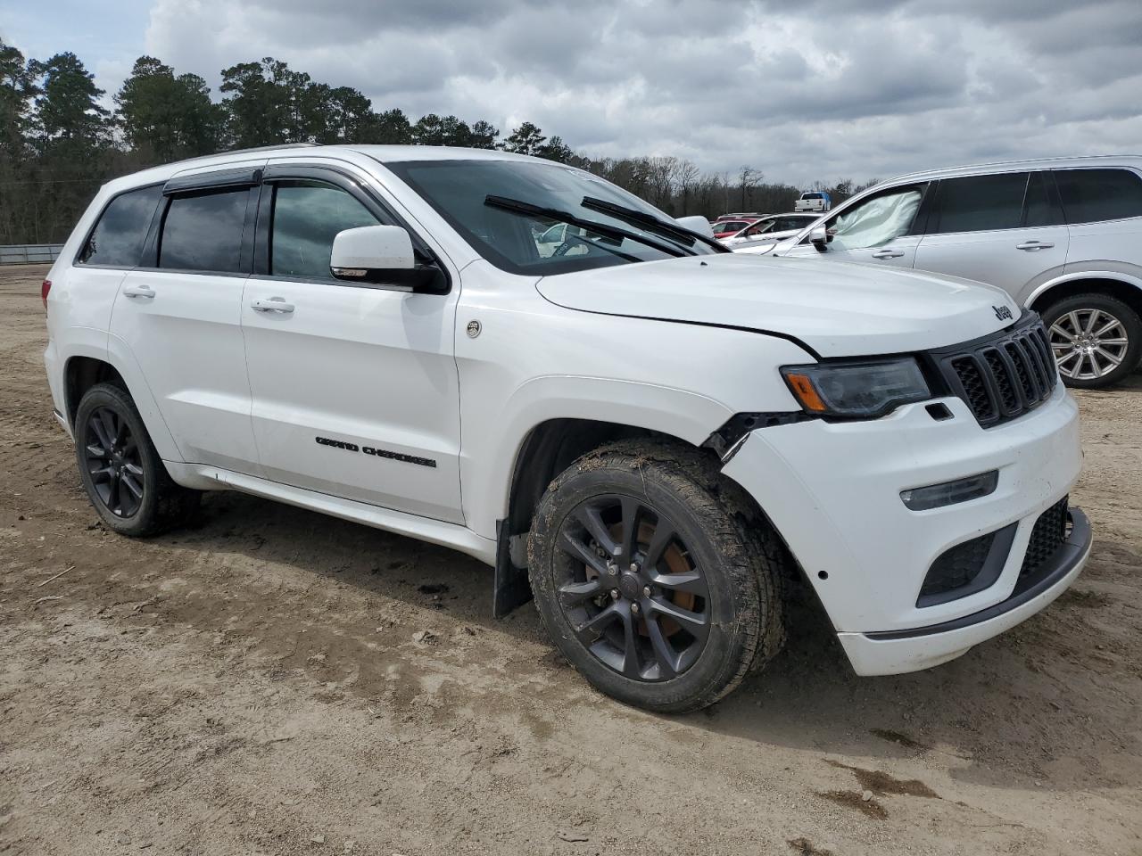 2018 Jeep Grand Cherokee - Image 4