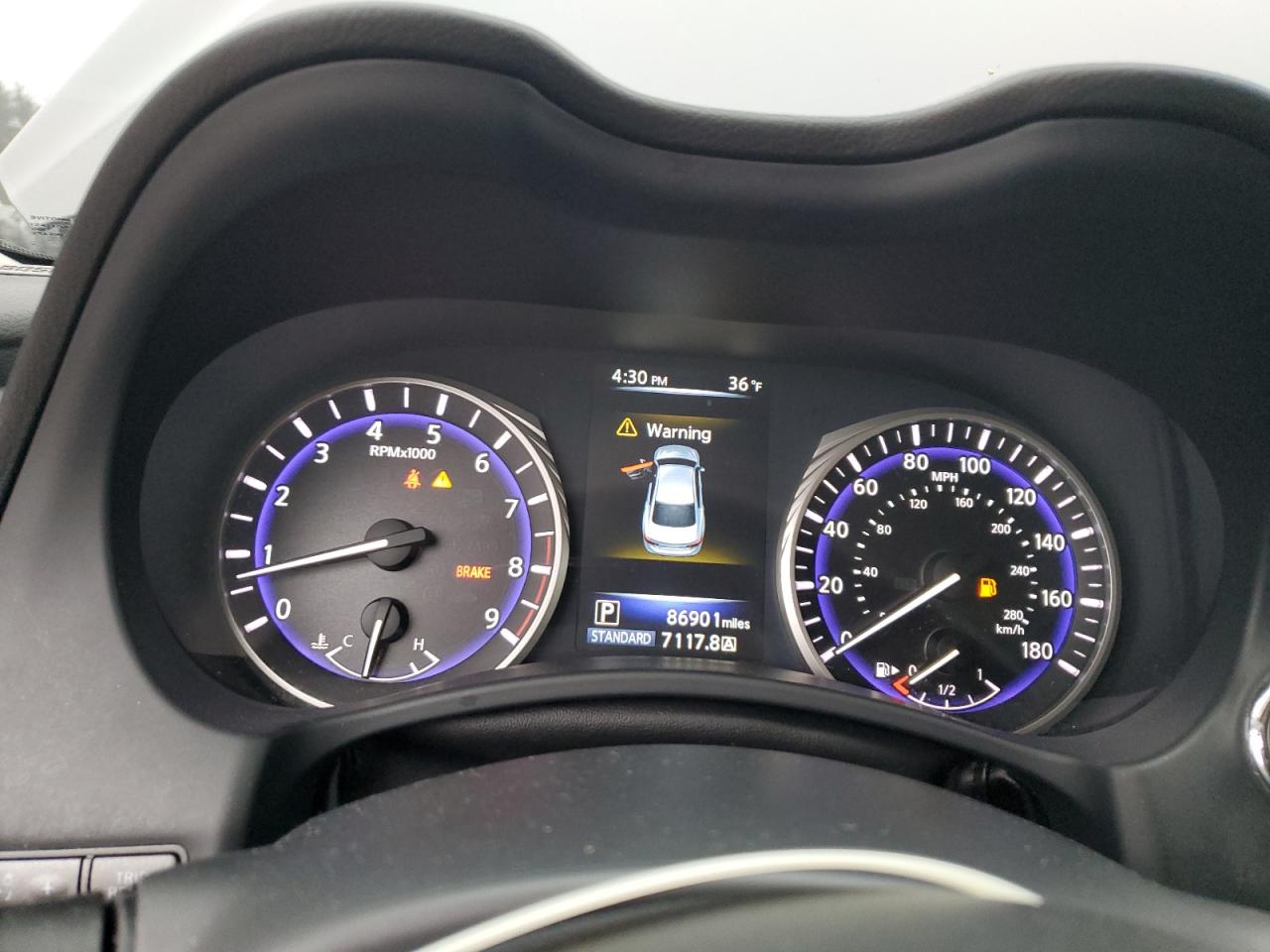 2015 Infiniti Q50 - Image 9