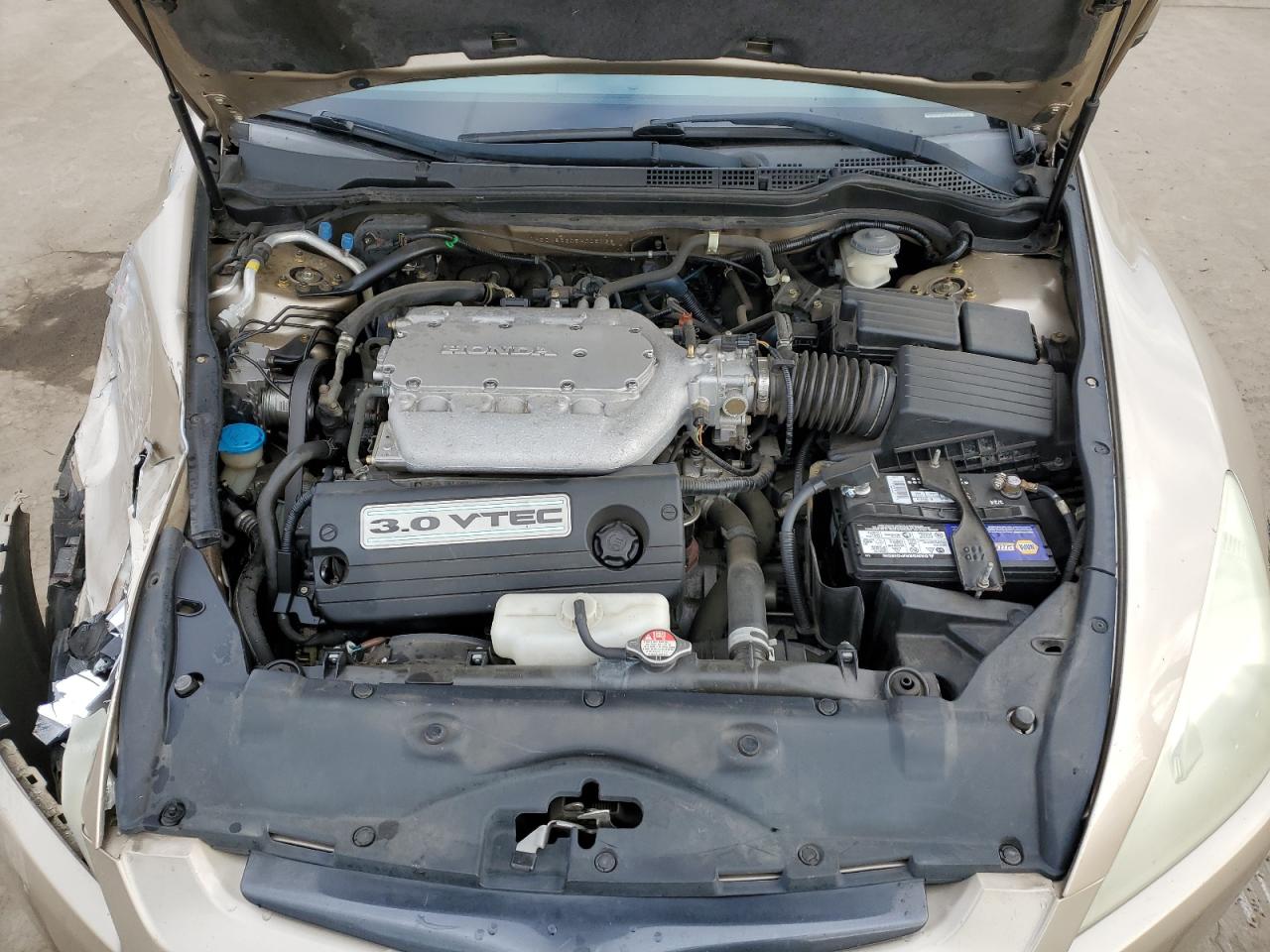 2005 Honda Accord - Image 13