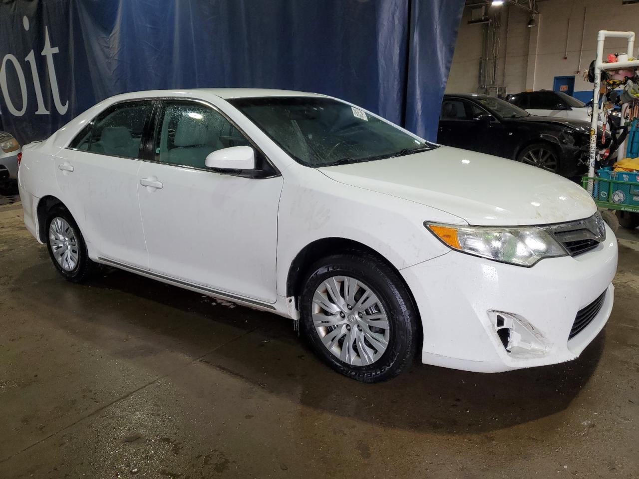 2012 Toyota Camry - Image 4