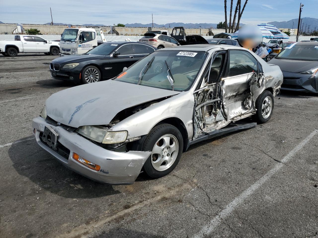 1997 Honda Accord Se იყიდება Van Nuys-ში, CA - All Over