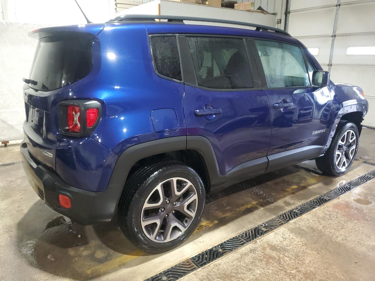 2017 Jeep Renegade - Image 3