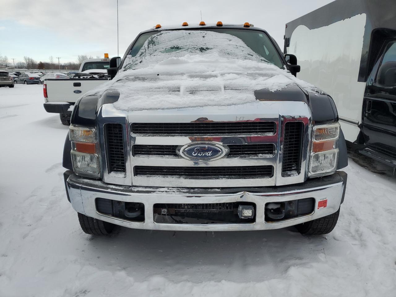 2010 Ford F450 - Image 5