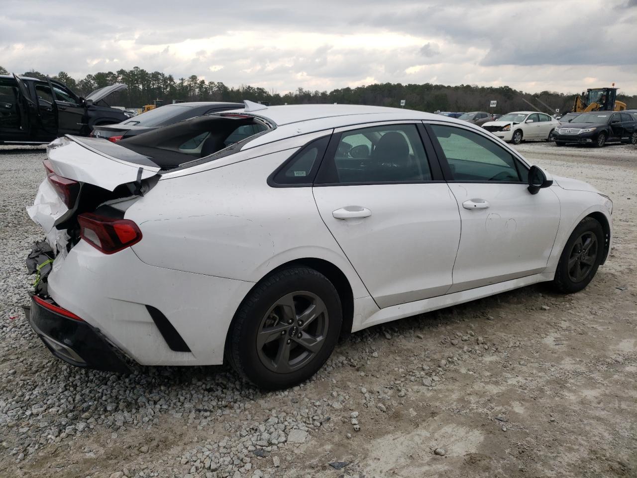 2023 Kia K5 - Image 3
