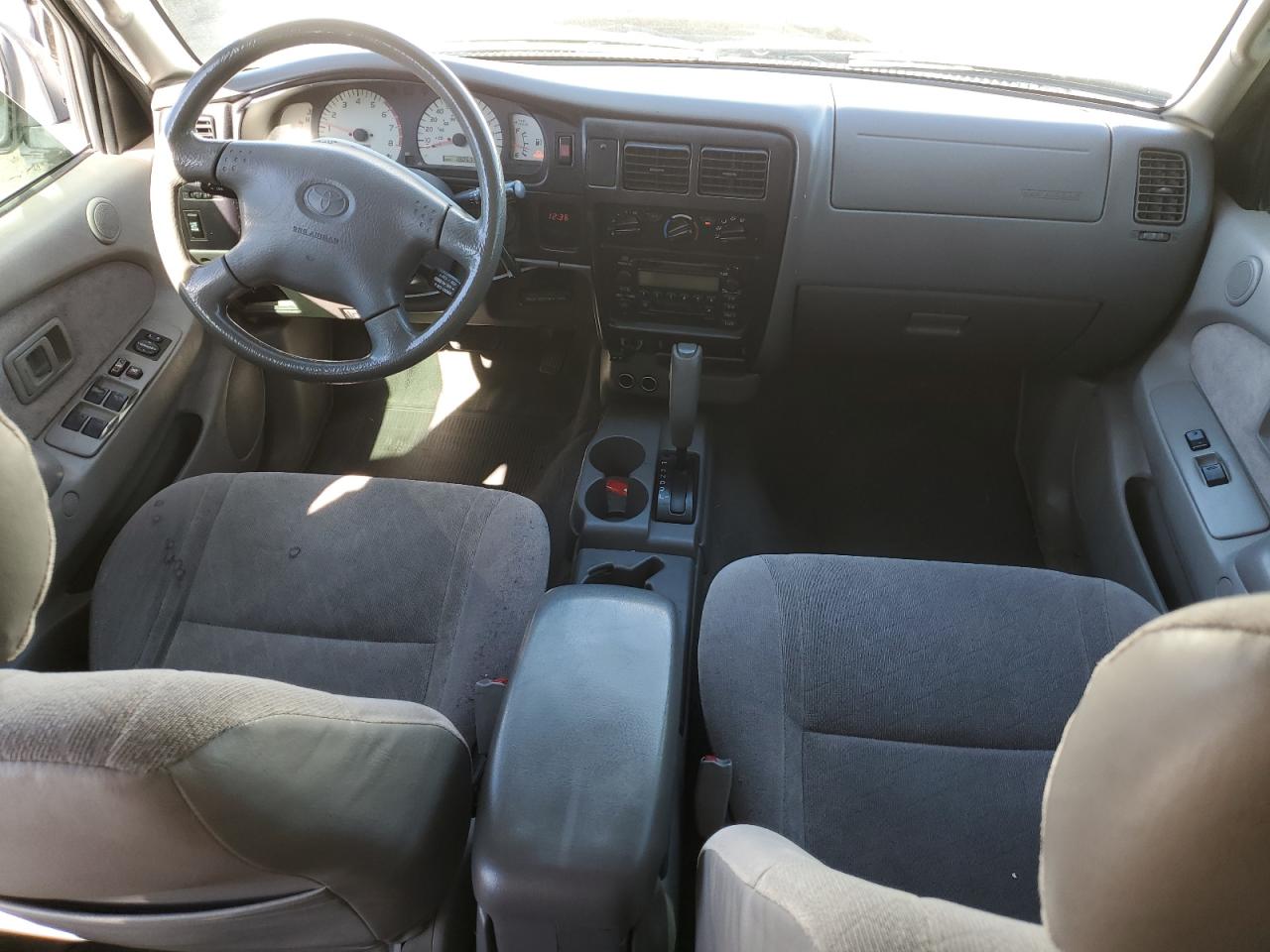 2003 Toyota Tacoma - Image 8