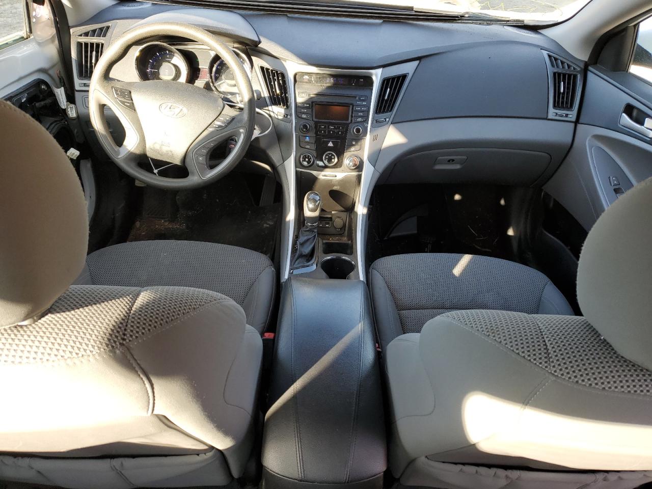 2014 Hyundai Sonata - Image 8