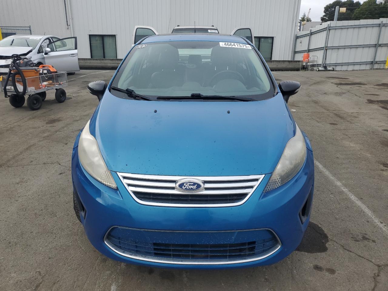 2013 Ford Fiesta - Image 5