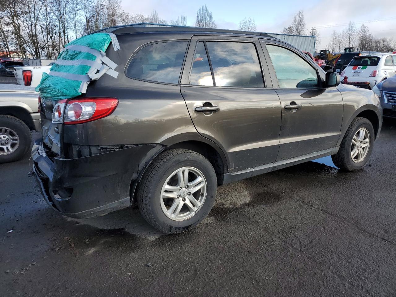 2011 Hyundai Santa Fe - Image 3