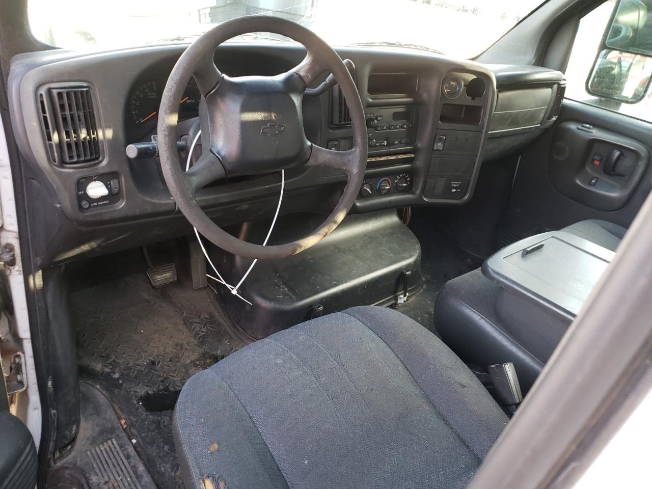 2004 Chevrolet C/K - Image 8
