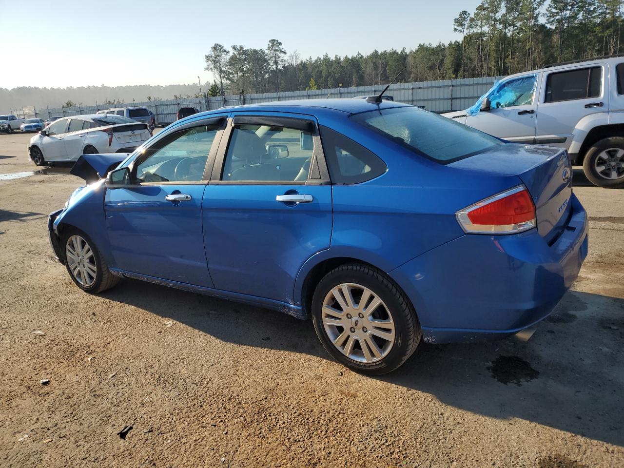 2011 Ford Focus - Image 2