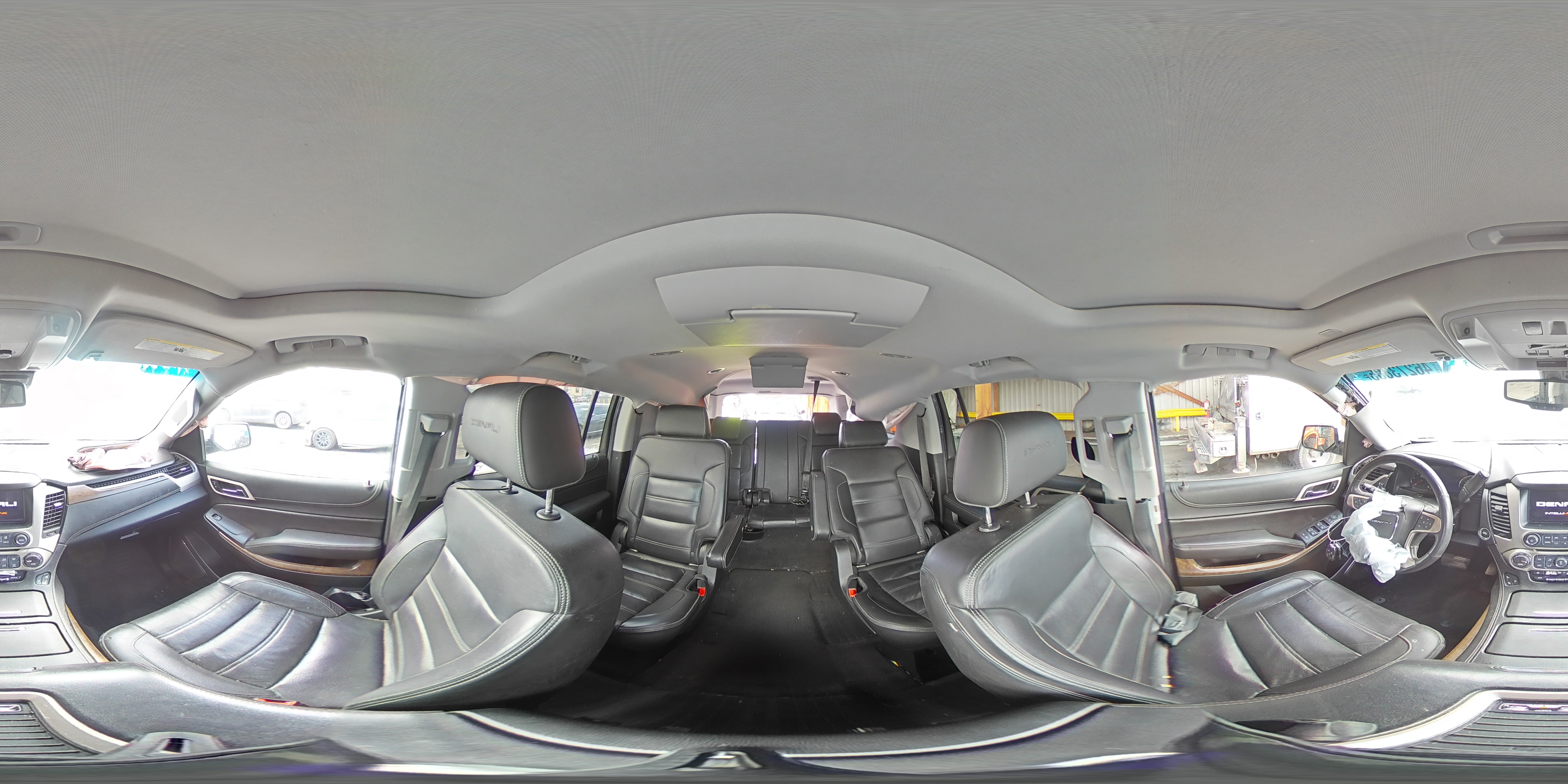 2018 GMC Yukon - Image 13