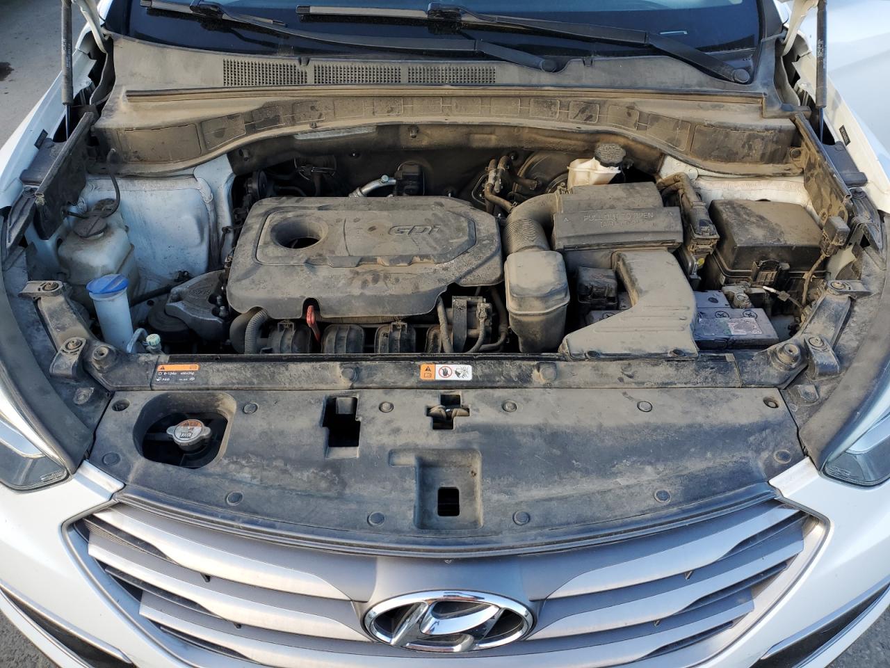 2017 Hyundai Santa Fe - Image 12