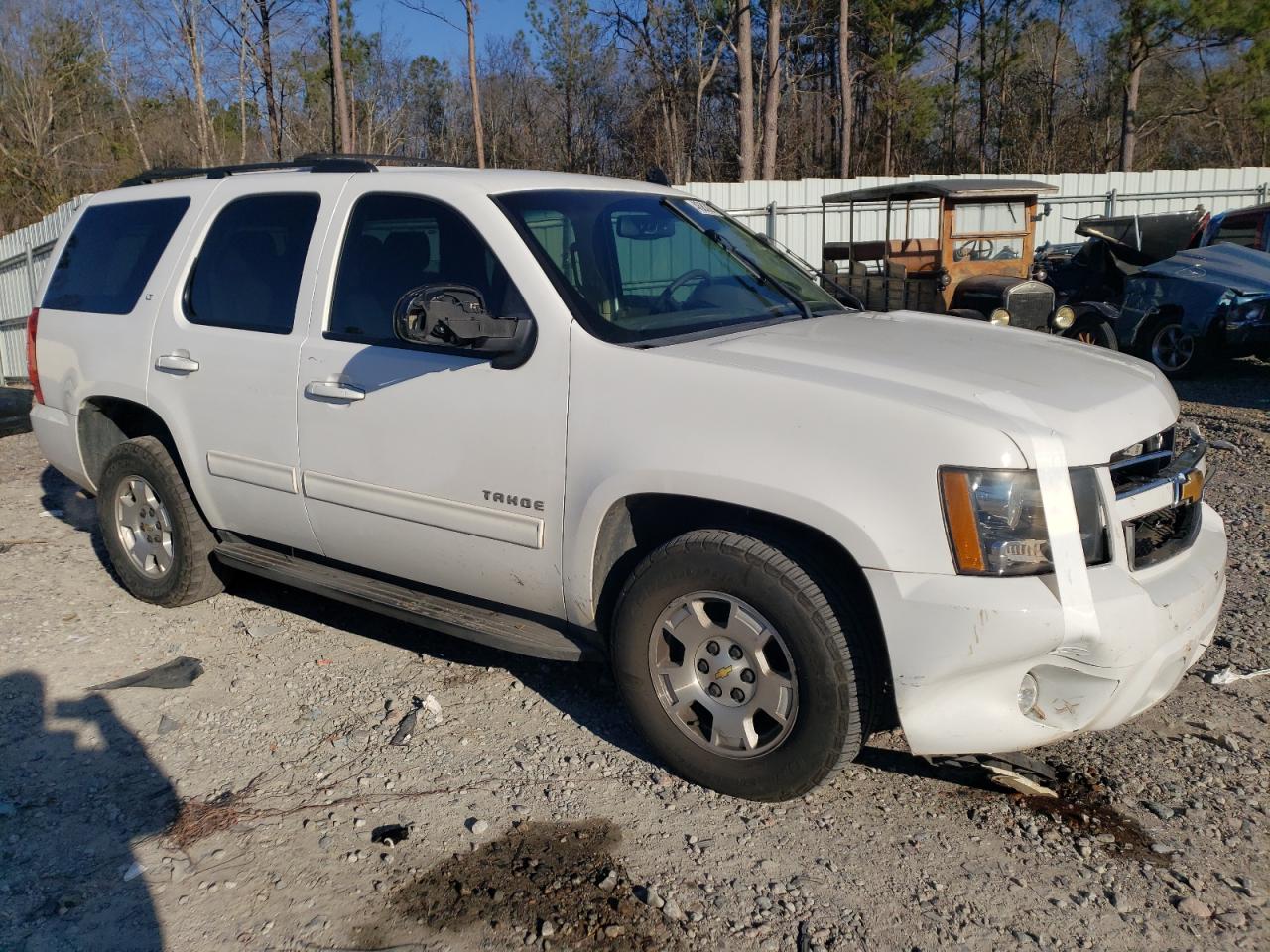 2014 Chevrolet Tahoe - Image 4