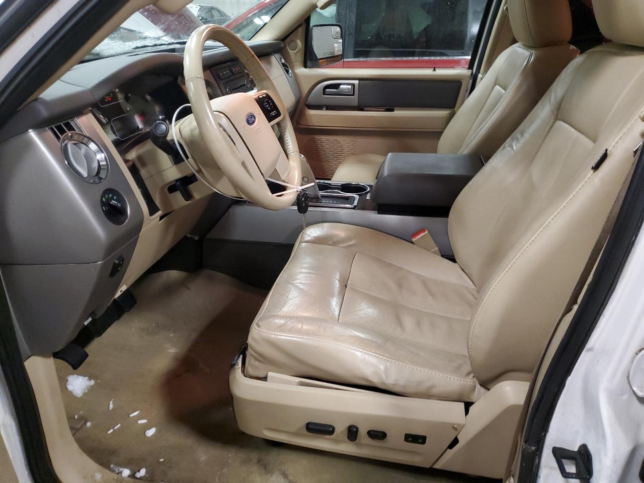 2014 Ford Expedition - Image 7