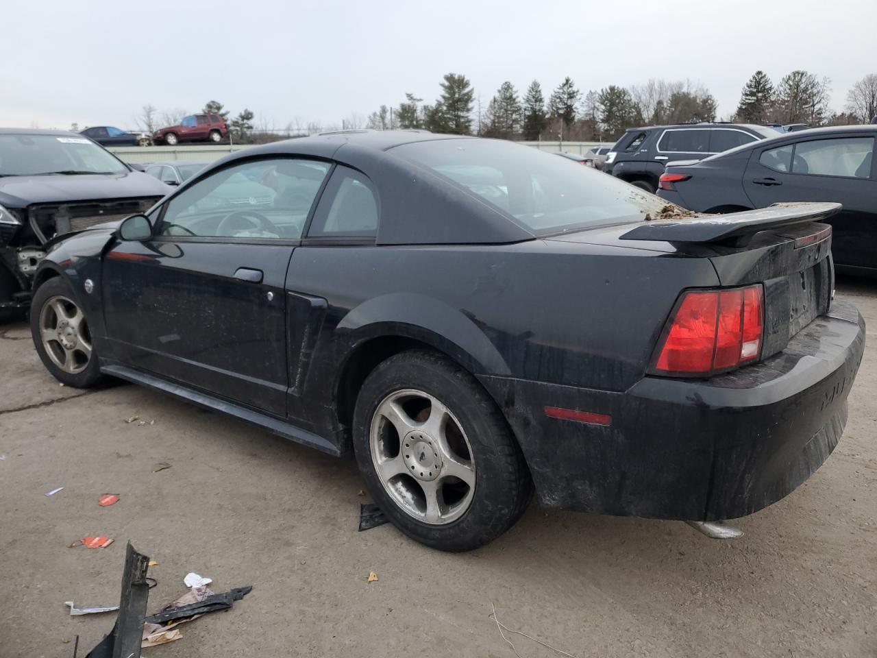2004 Ford Mustang - Image 2