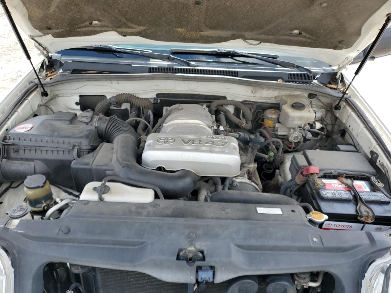 2004 Toyota 4Runner - Image 12