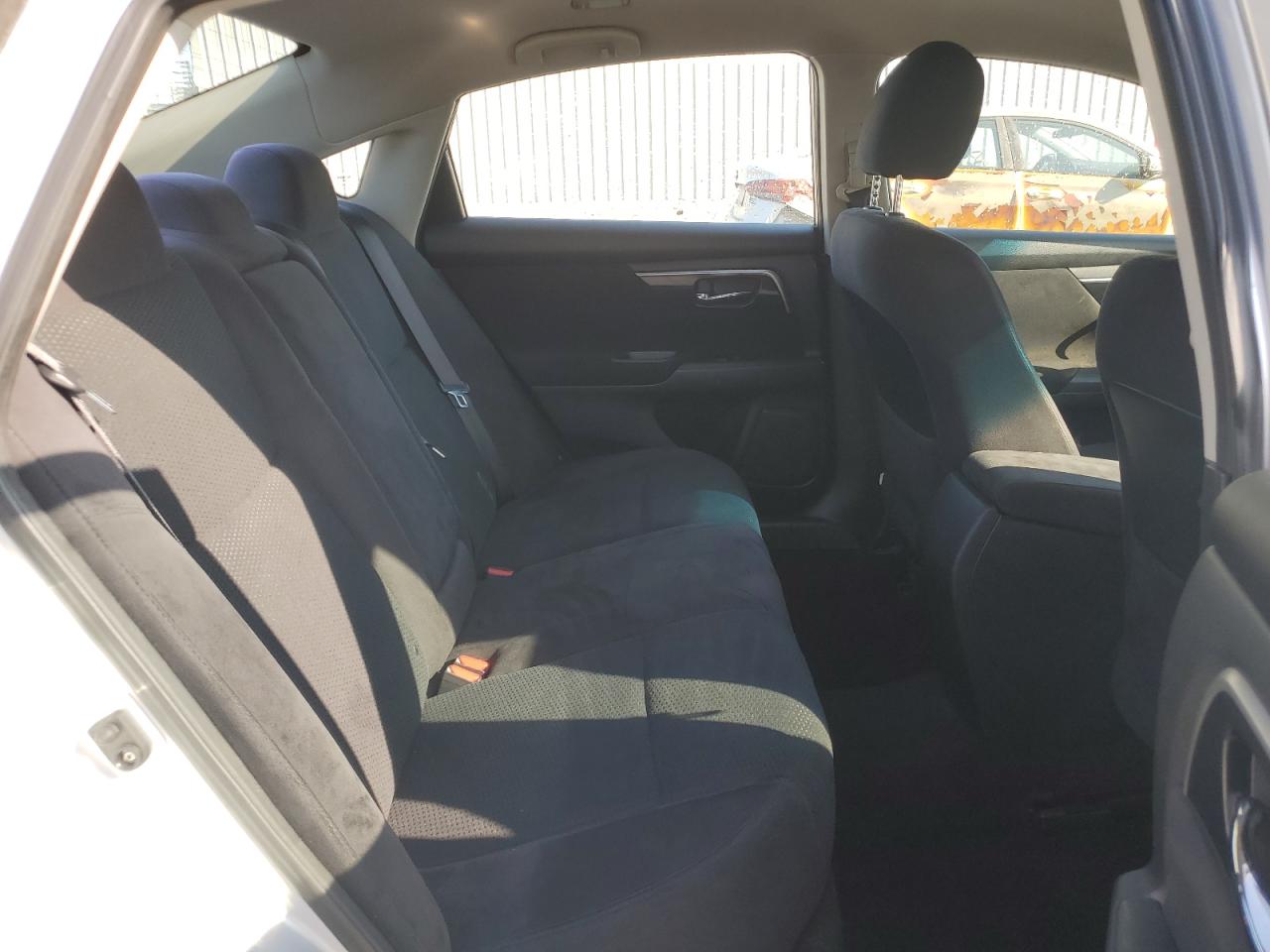 2014 Nissan Altima - Image 10