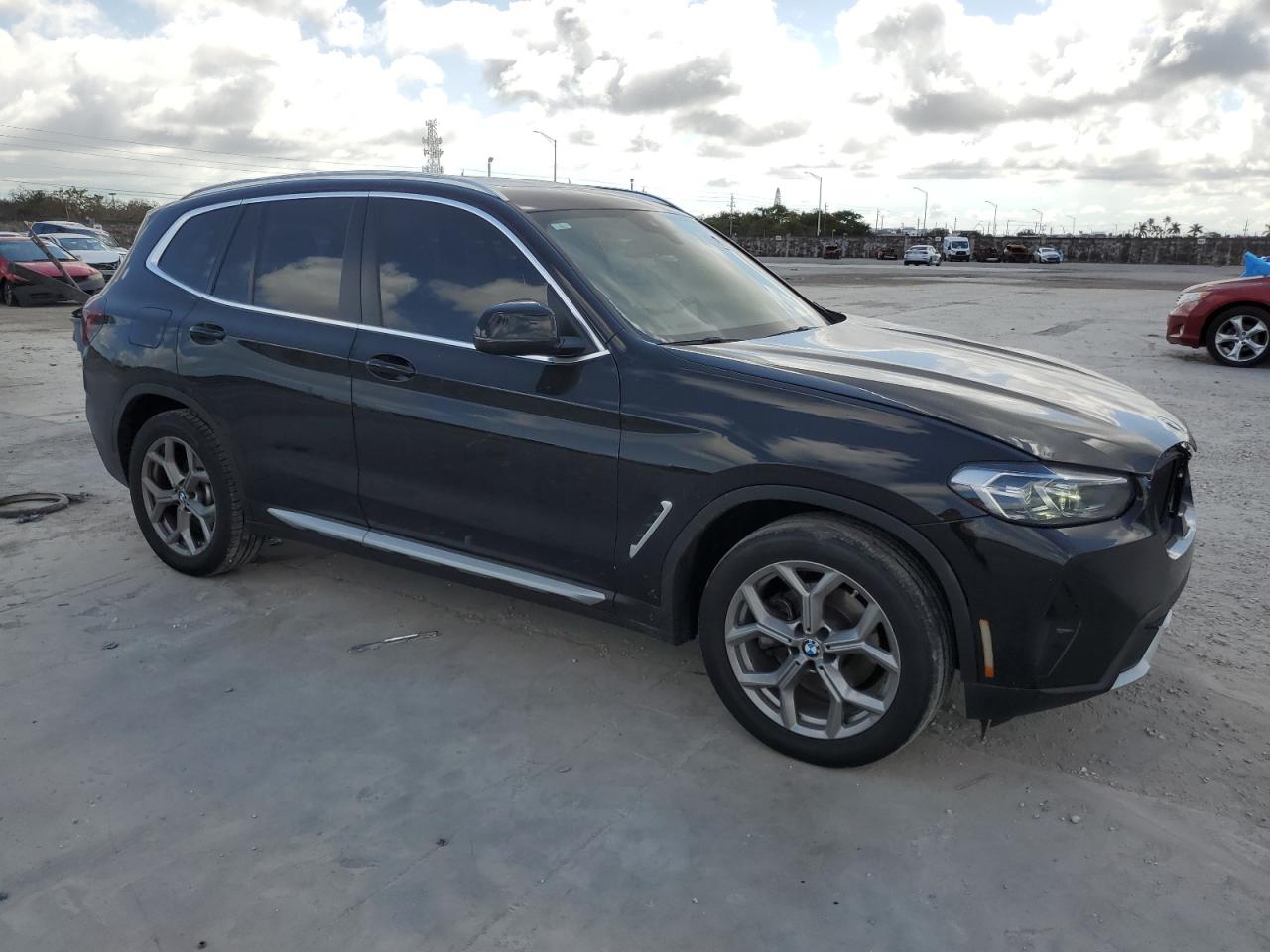 2022 BMW X3 - Image 4