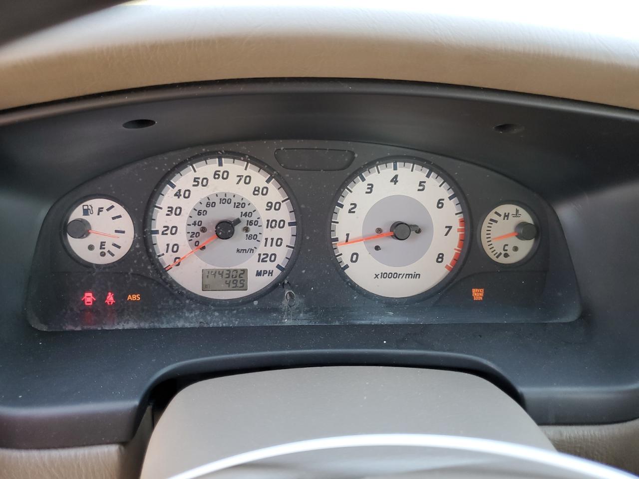 2001 Nissan Pathfinder - Image 9