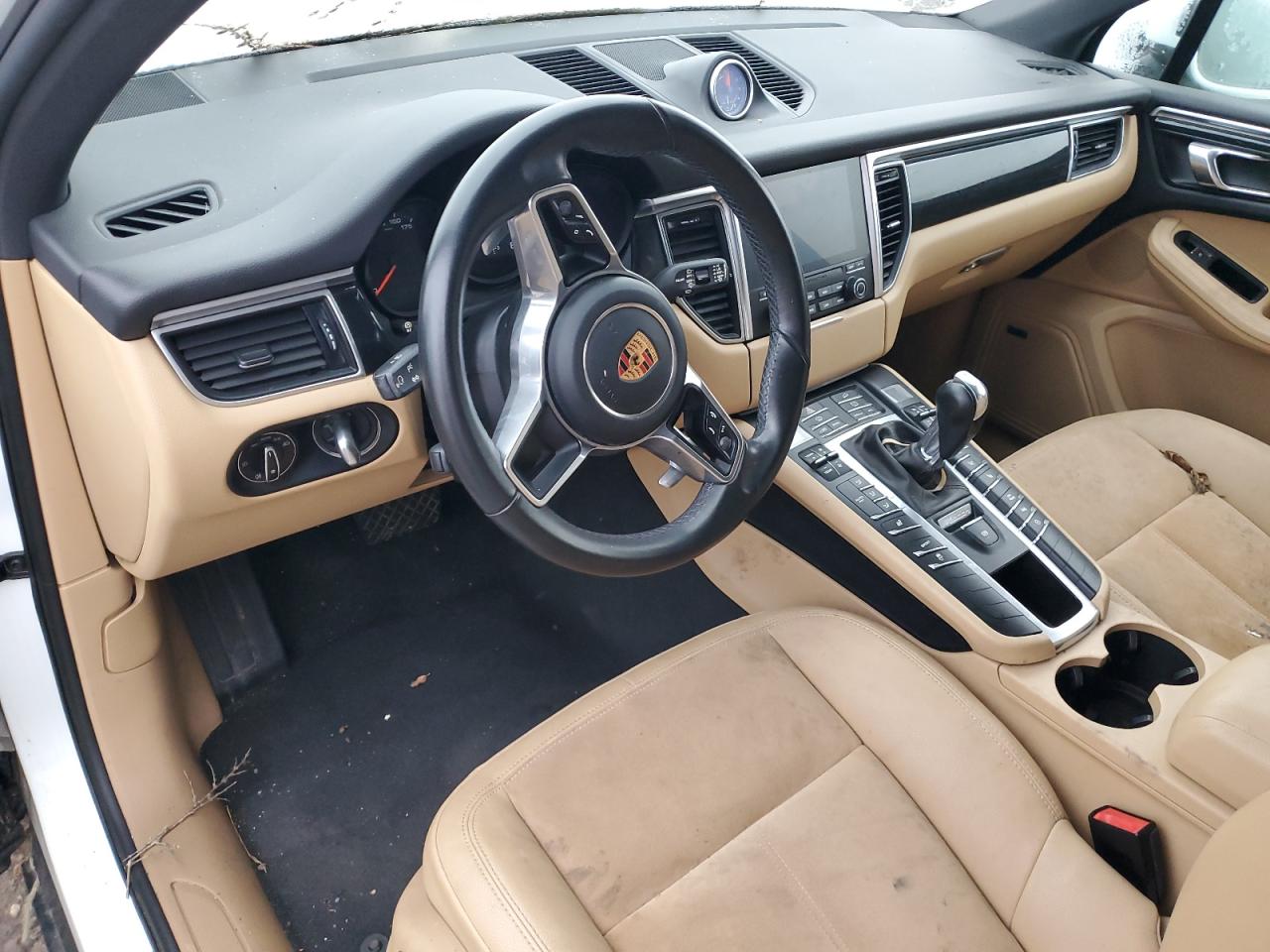 2018 Porsche Macan - Image 8