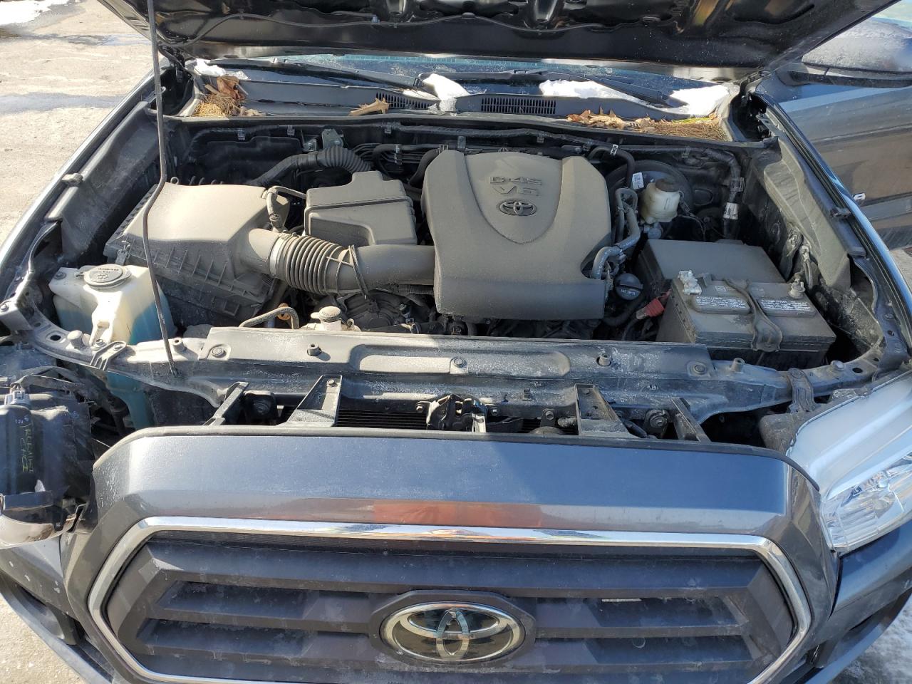 2021 Toyota Tacoma - Image 12