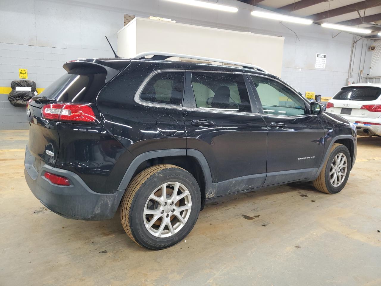 2018 Jeep Grand Cherokee - Image 3