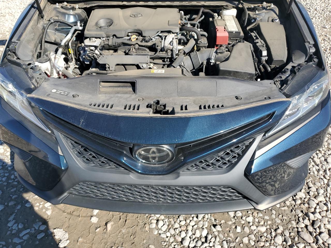 2020 Toyota Camry - Image 11