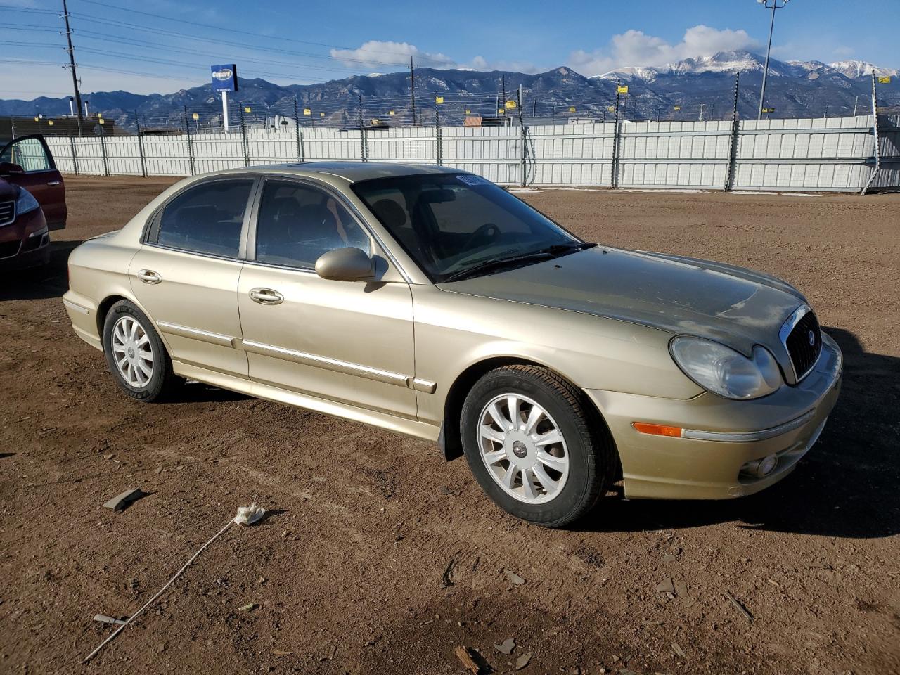2003 Hyundai Sonata - Image 4