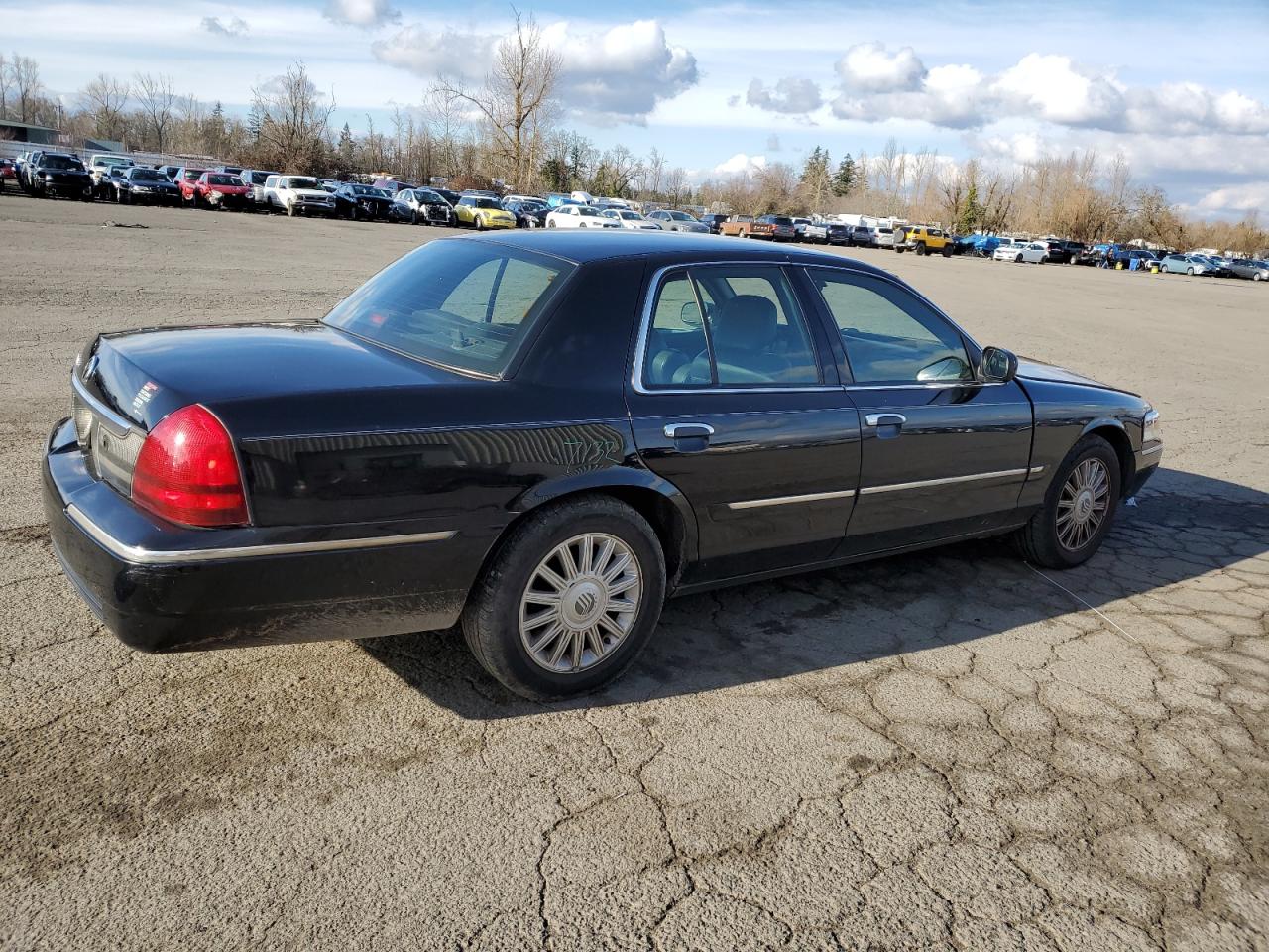 2008 Mercury Grand Marquis - Image 3