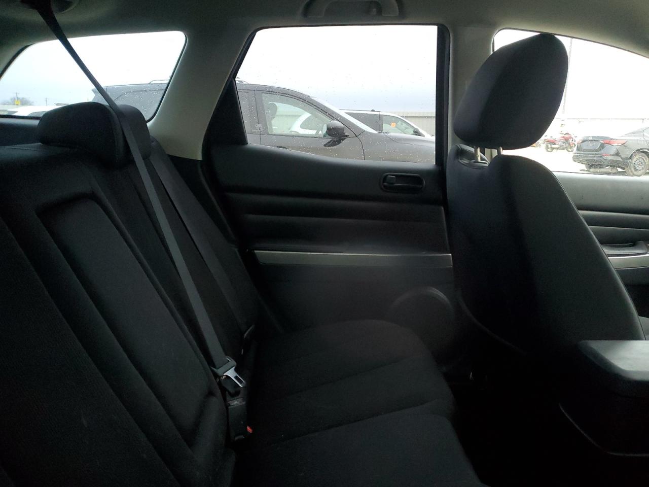 2010 Mazda CX-7 - Image 11
