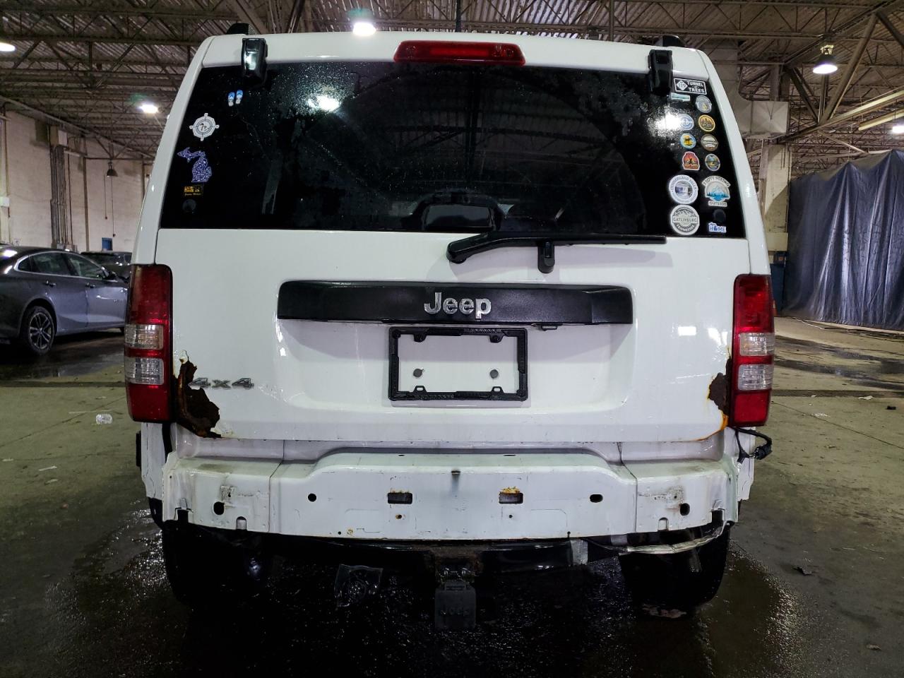 2012 Jeep Liberty (North America) - Image 6
