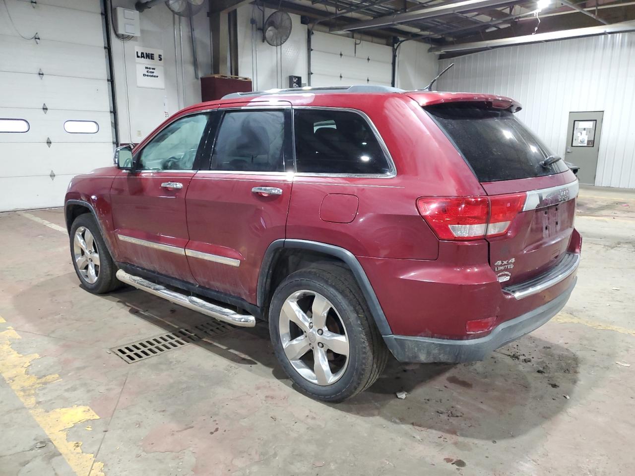 2013 Jeep Grand Cherokee - Image 2