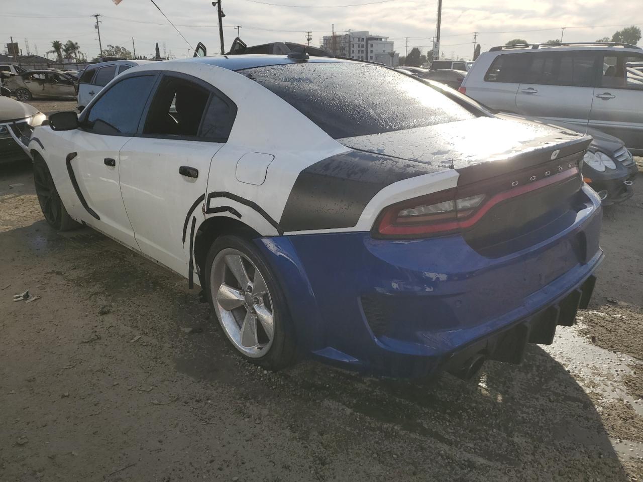 2018 Dodge Charger - Image 2